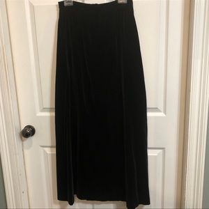 NWT-Beautiful Vintage Laura Elizabeth Black Maxi Skirt sz Med
